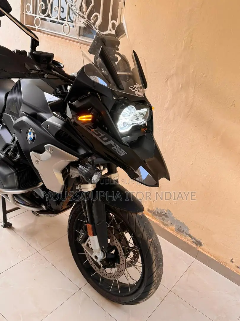 BMW R1250GS 2022 Noir