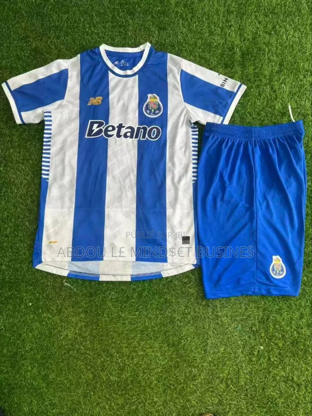 Ensemble Maillots Clubs Original Disponible