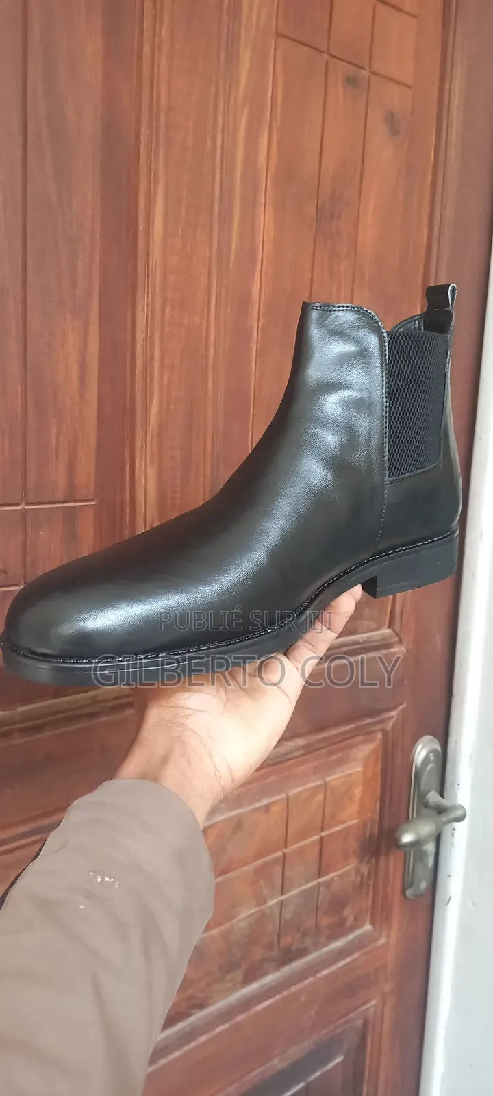 Boots Montante en Cuir Noir