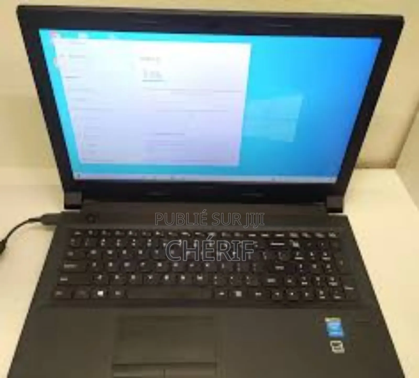 Ordinateur portable Lenovo B570 8GB Intel Core i3 SSD 256GB