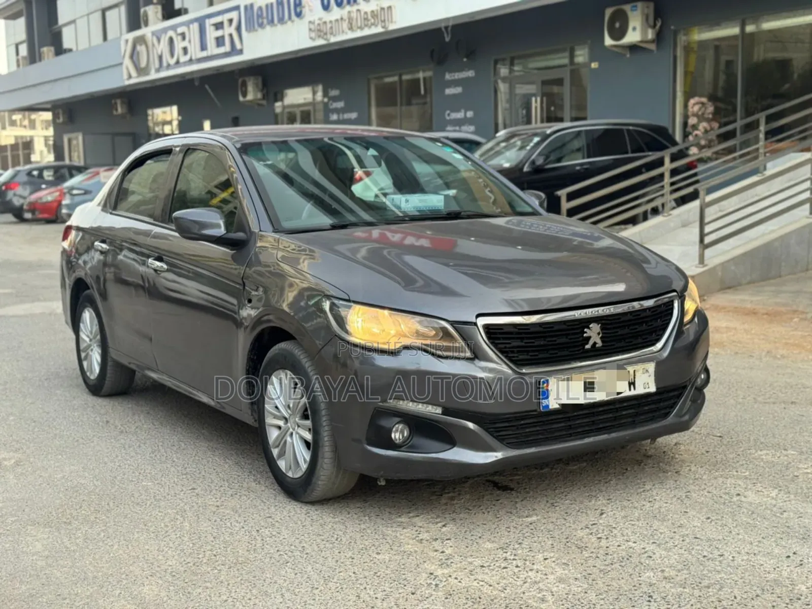 Peugeot 301 2022 Gris