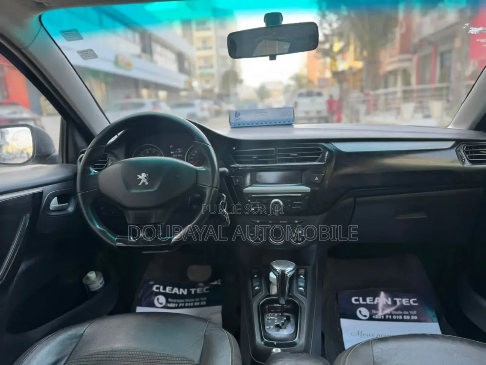 Peugeot 301 2022 Gris