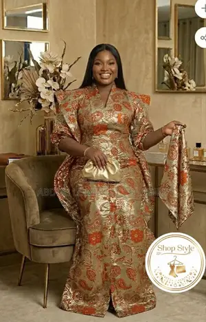 Grand Boubou Brocard Très Classe Disponible