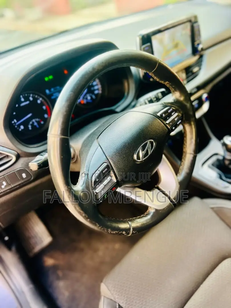 Hyundai Elantra 2019 Gris