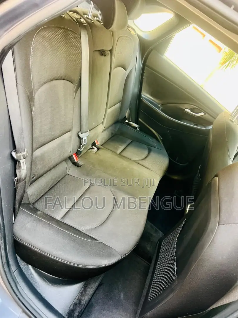 Hyundai Elantra 2019 Gris