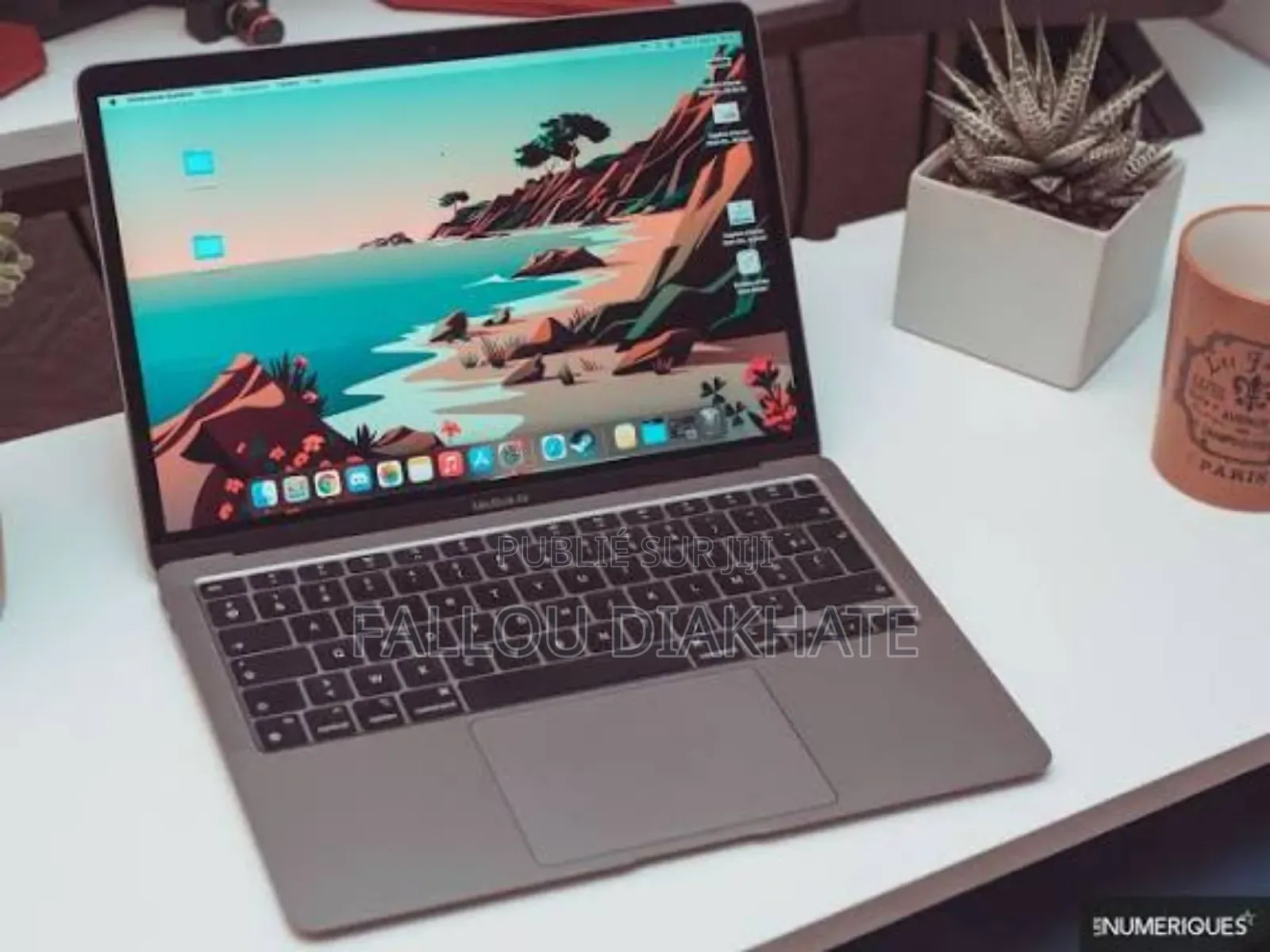 Nouveau Apple MacBook Air 2020 M1 8GB Intel Core i7 SSD 256GB