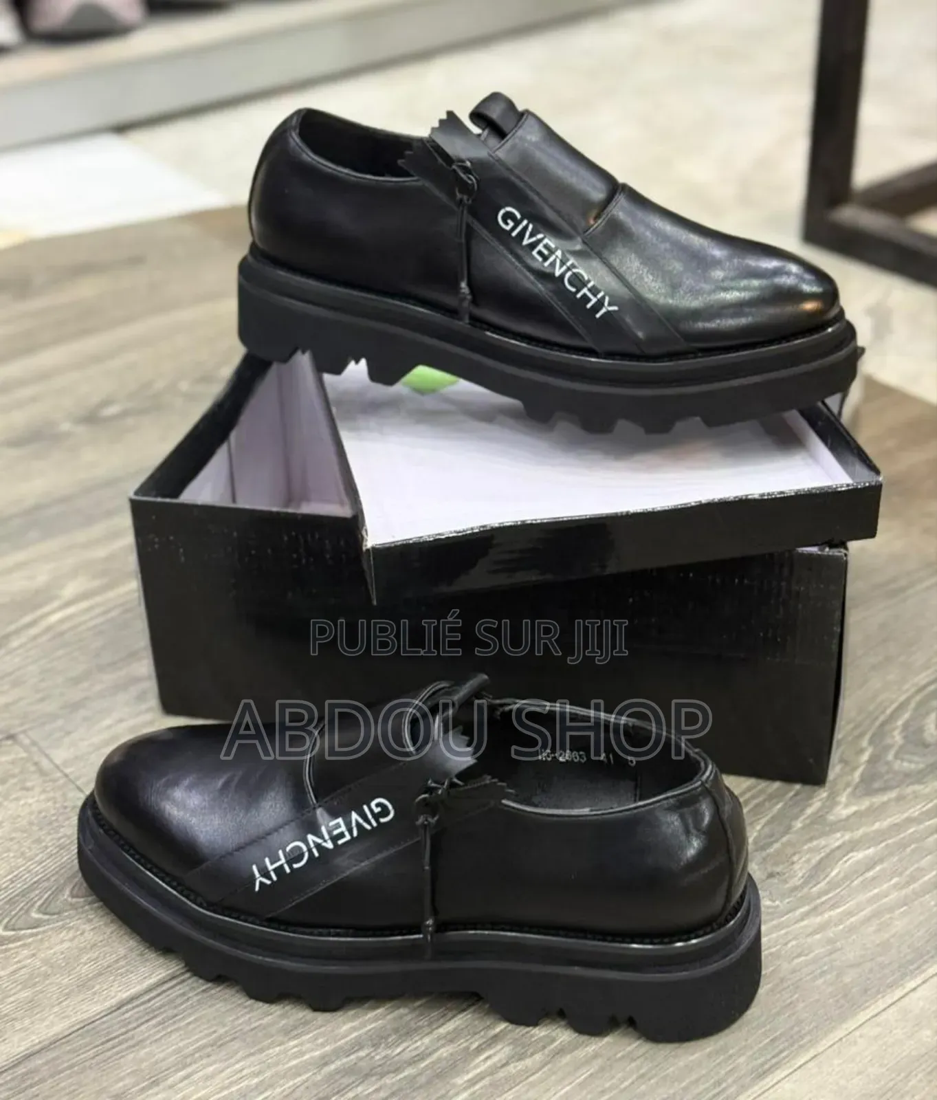 Chaussure De Ville Original Disponible