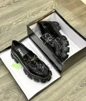 Chaussure Prada Original Disponible