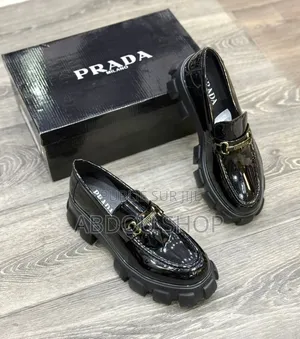 Chaussure Prada Original Disponible