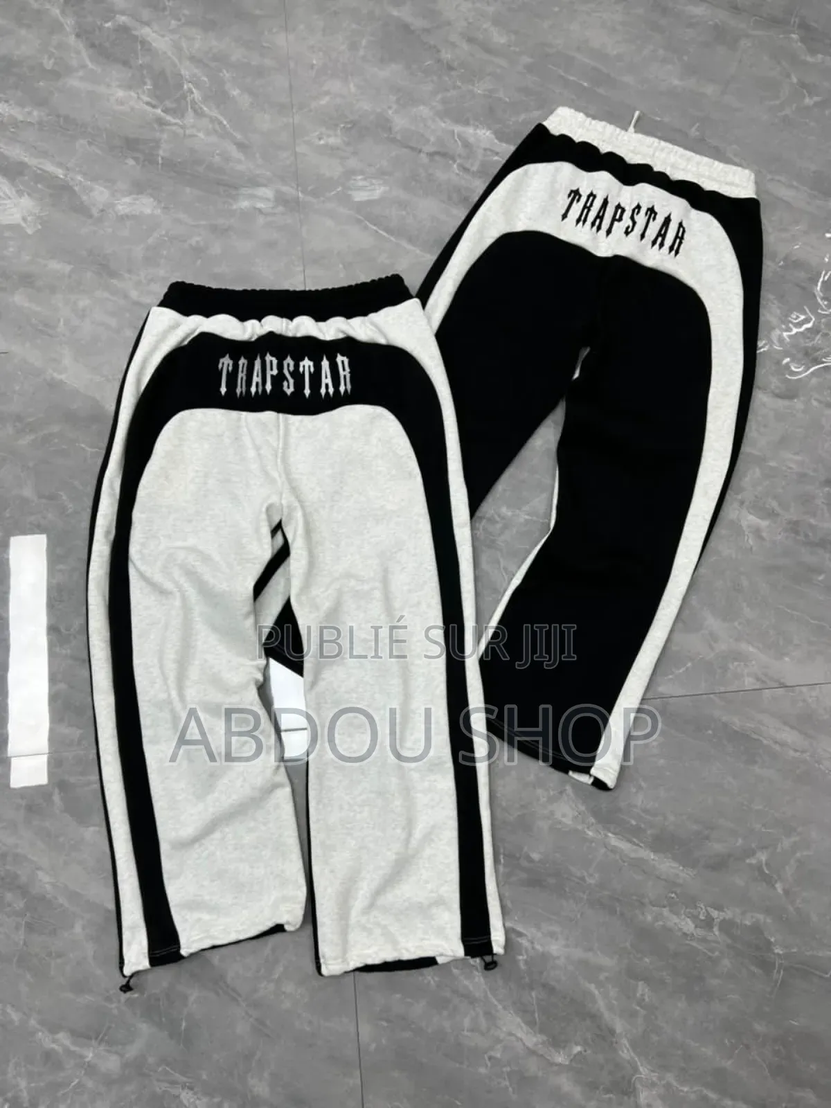 Bas Large Jogging Disponible