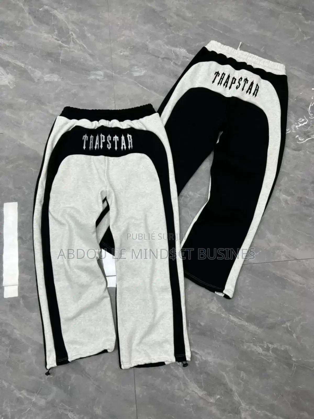 Bas Large Jogging Disponible
