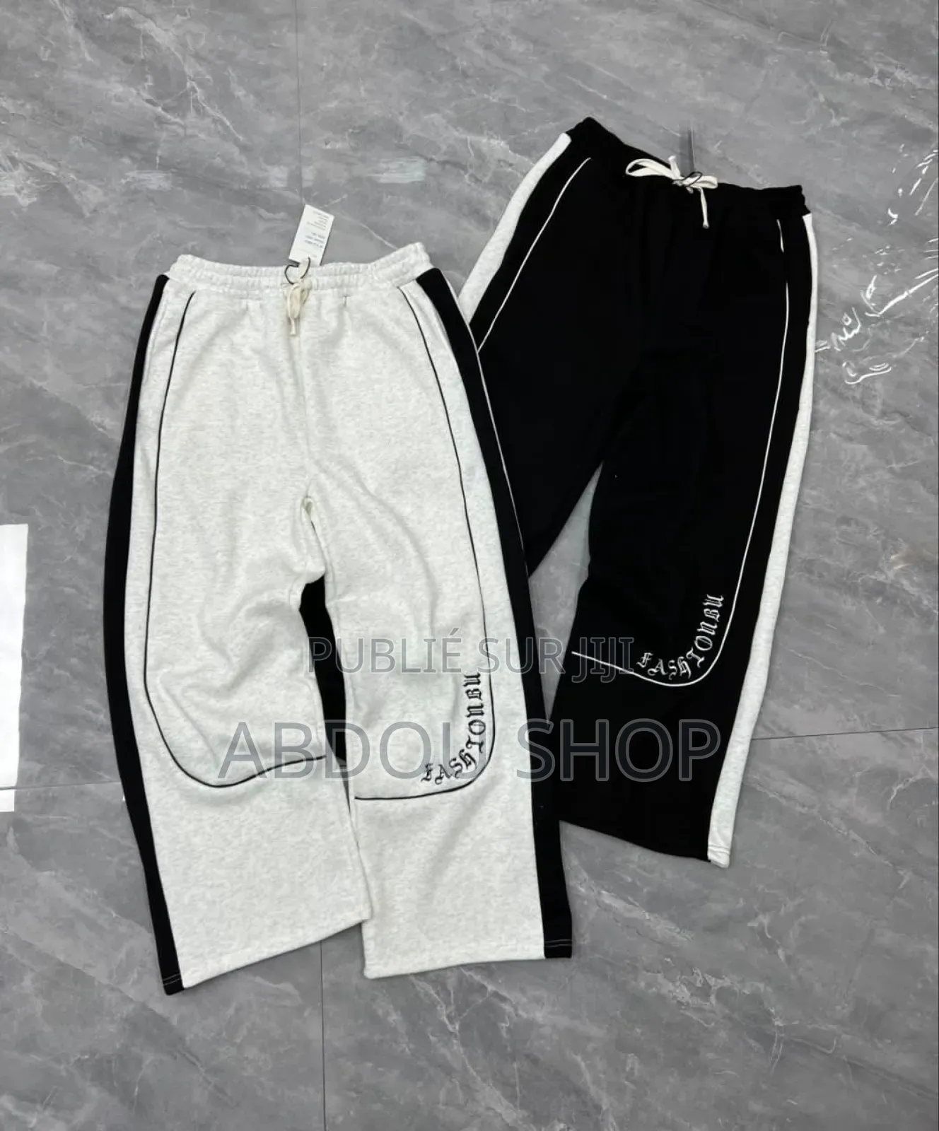 Bas Large Jogging Disponible