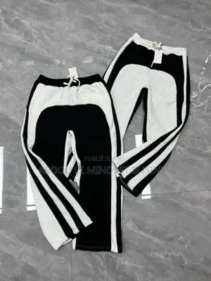 Bas Large Jogging Disponible