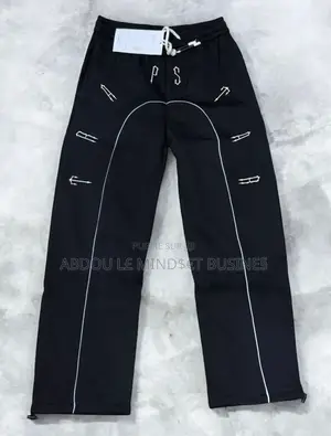 Bas Large Jogging Disponible