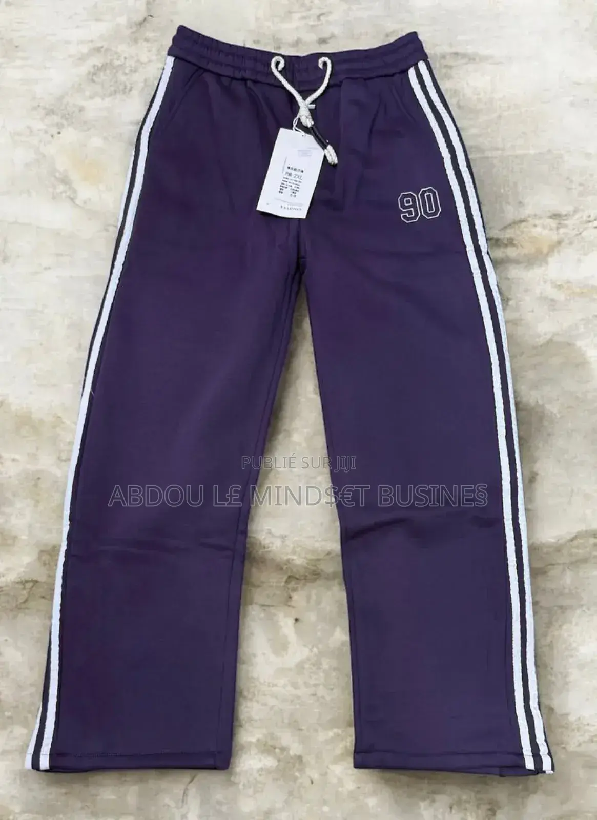 Bas Large Jogging Disponible