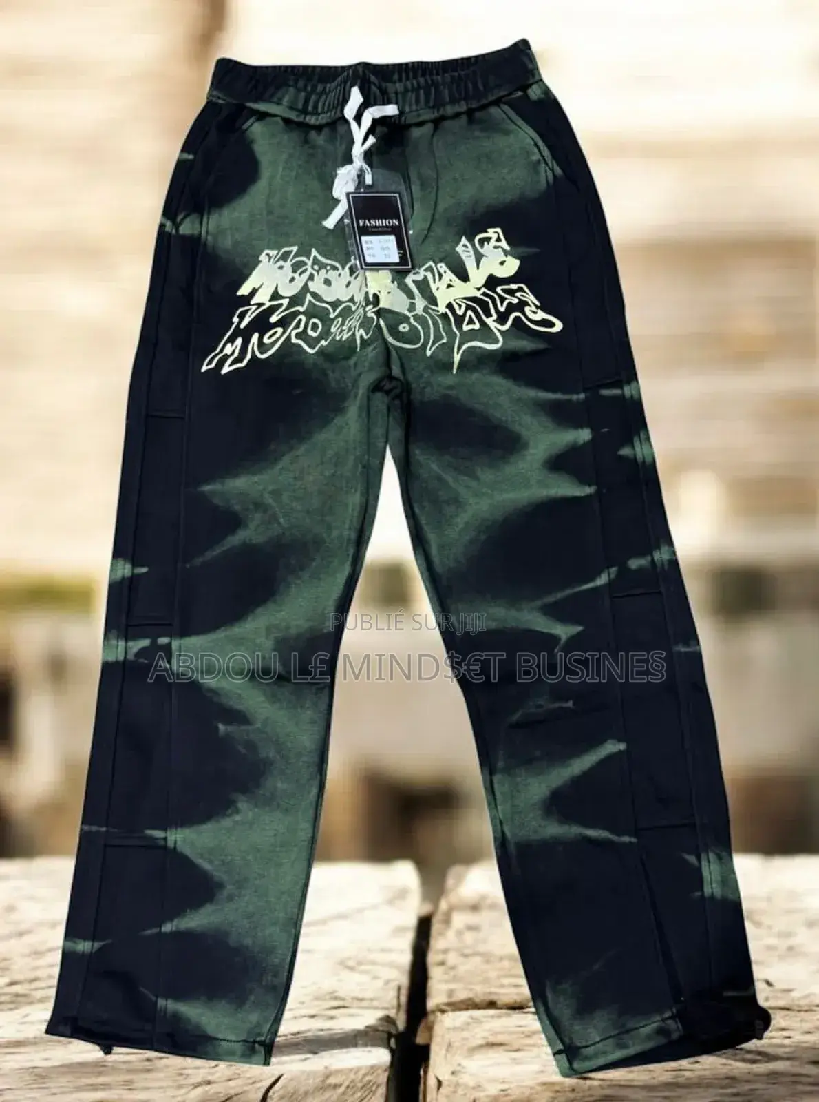 Pantalon Bas Large Original Disponible
