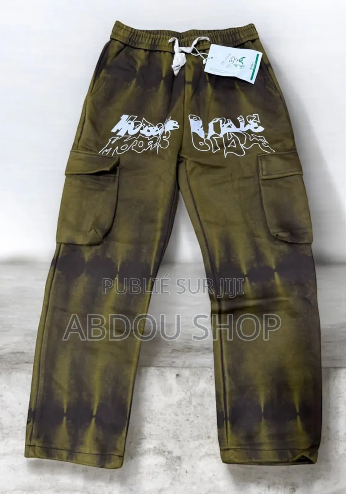 Pantalon Bas Large Original Disponible