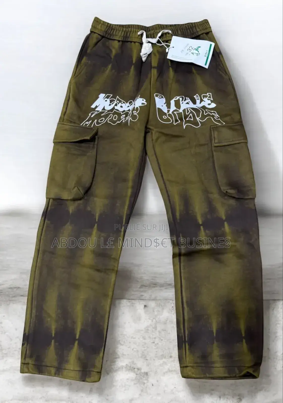 Pantalon Bas Large Original Disponible
