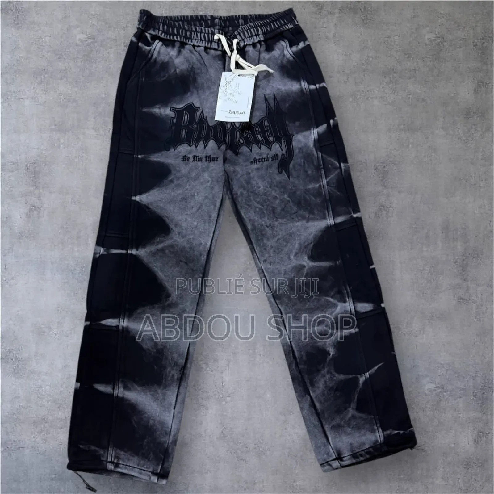 Pantalon Bas Large Original Disponible