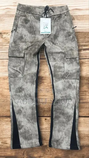 Pantalon Bas Large Cargo Disponible