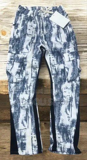 Pantalon Bas Large Cargo Disponible