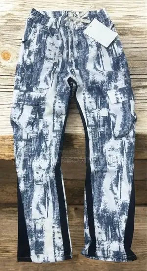 Pantalon Bas Large Cargo Disponible