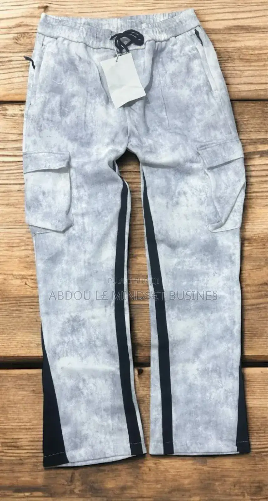 Pantalon Bas Large Cargo Disponible