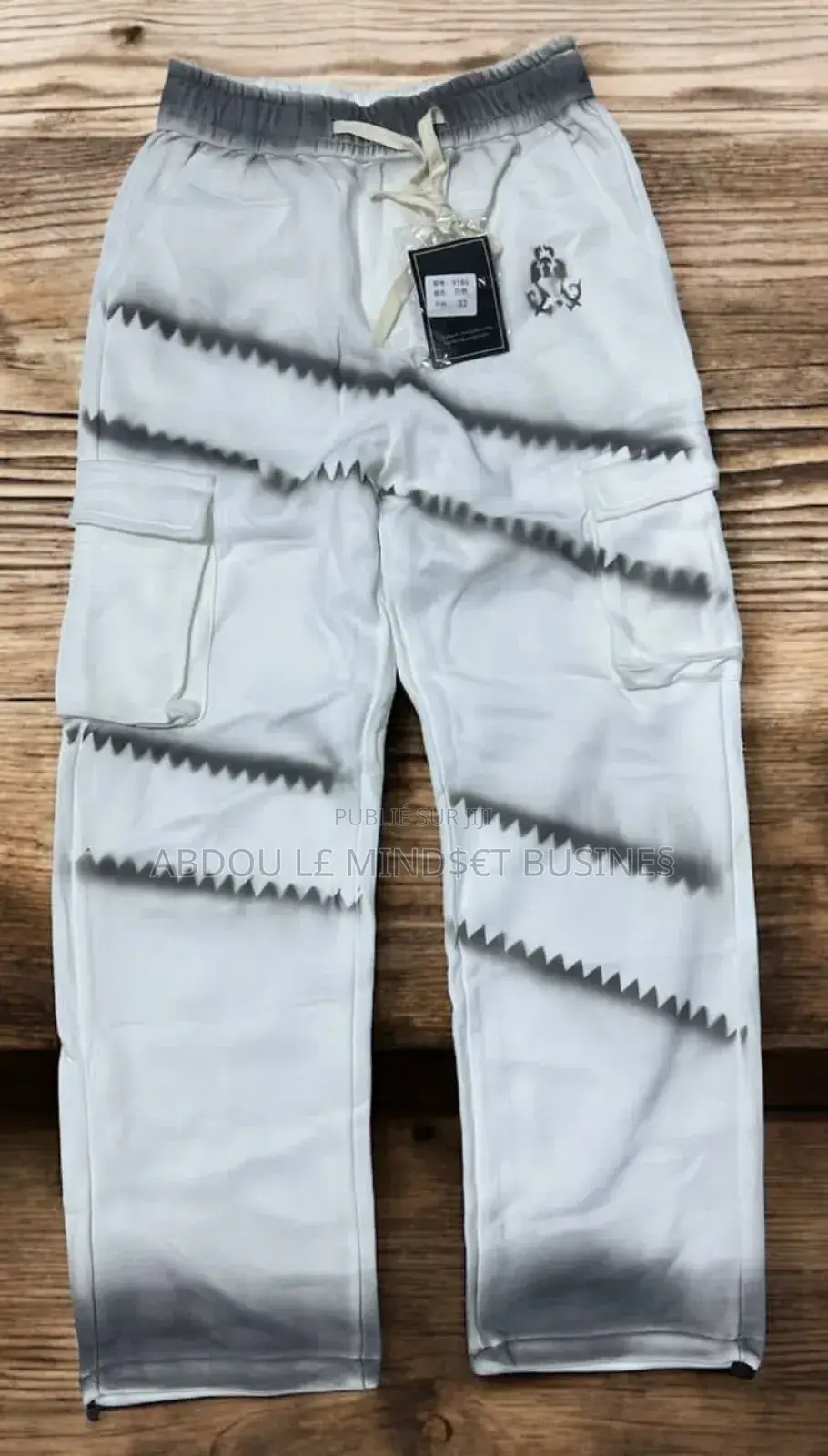 Pantalon Bas Large Cargo Disponible