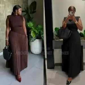 Ensemble Jupe Combinaison Disponible