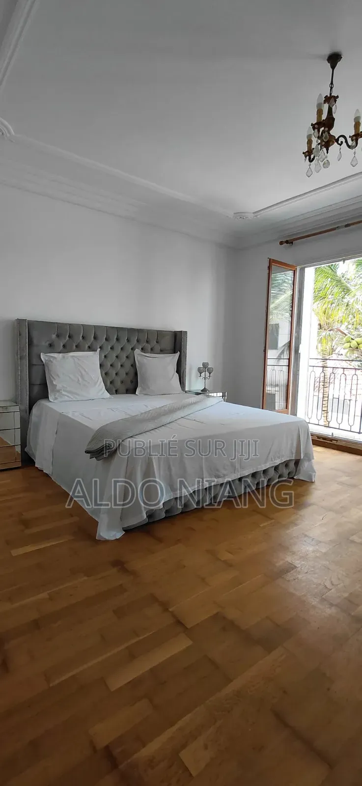 Furnished 5chbre Villa dans Limaldo Immo, Sicap-Liberté à Vendre