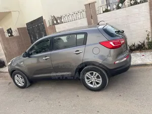 Kia Sportage Base 4dr FWD (2.4L 4cyl 6M) 2011 Gris