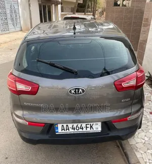 Kia Sportage Base 4dr FWD (2.4L 4cyl 6M) 2011 Gris