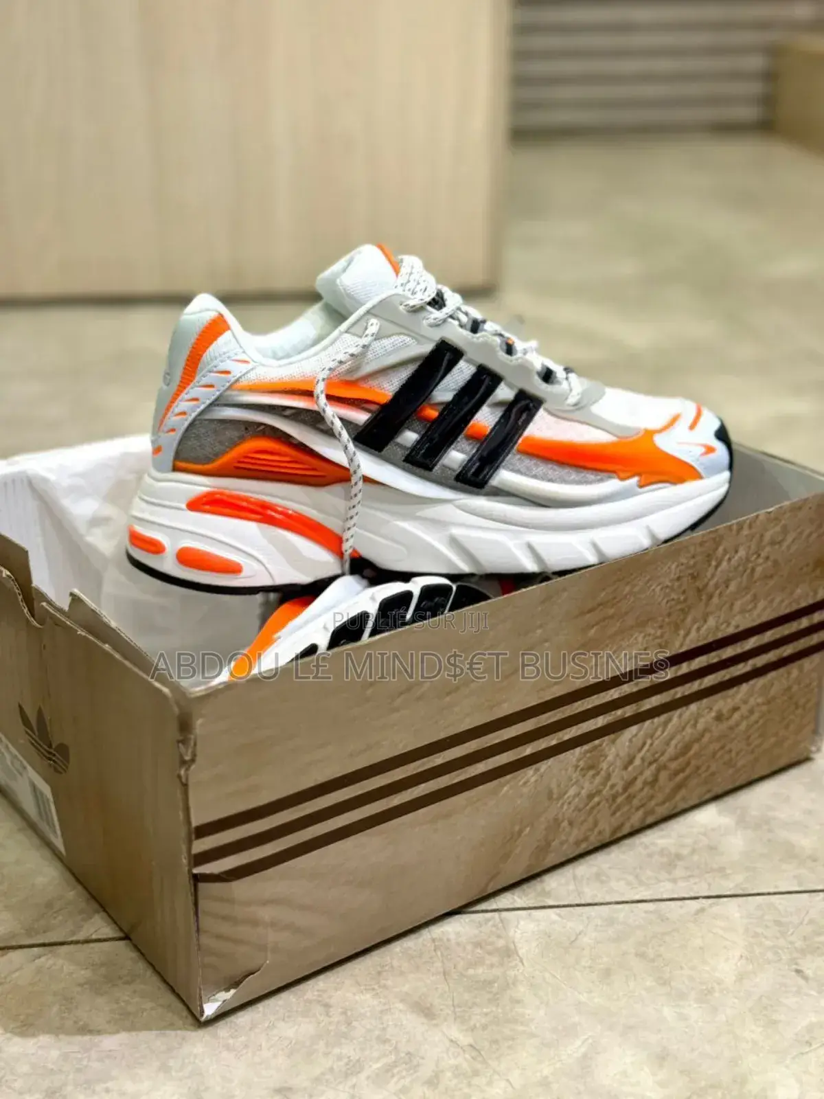 Chaussure Adidas Original Disponible