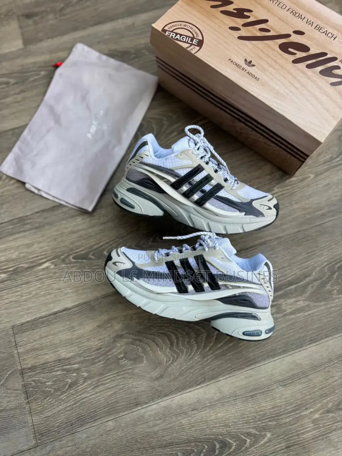 Chaussure Adidas Original Disponible