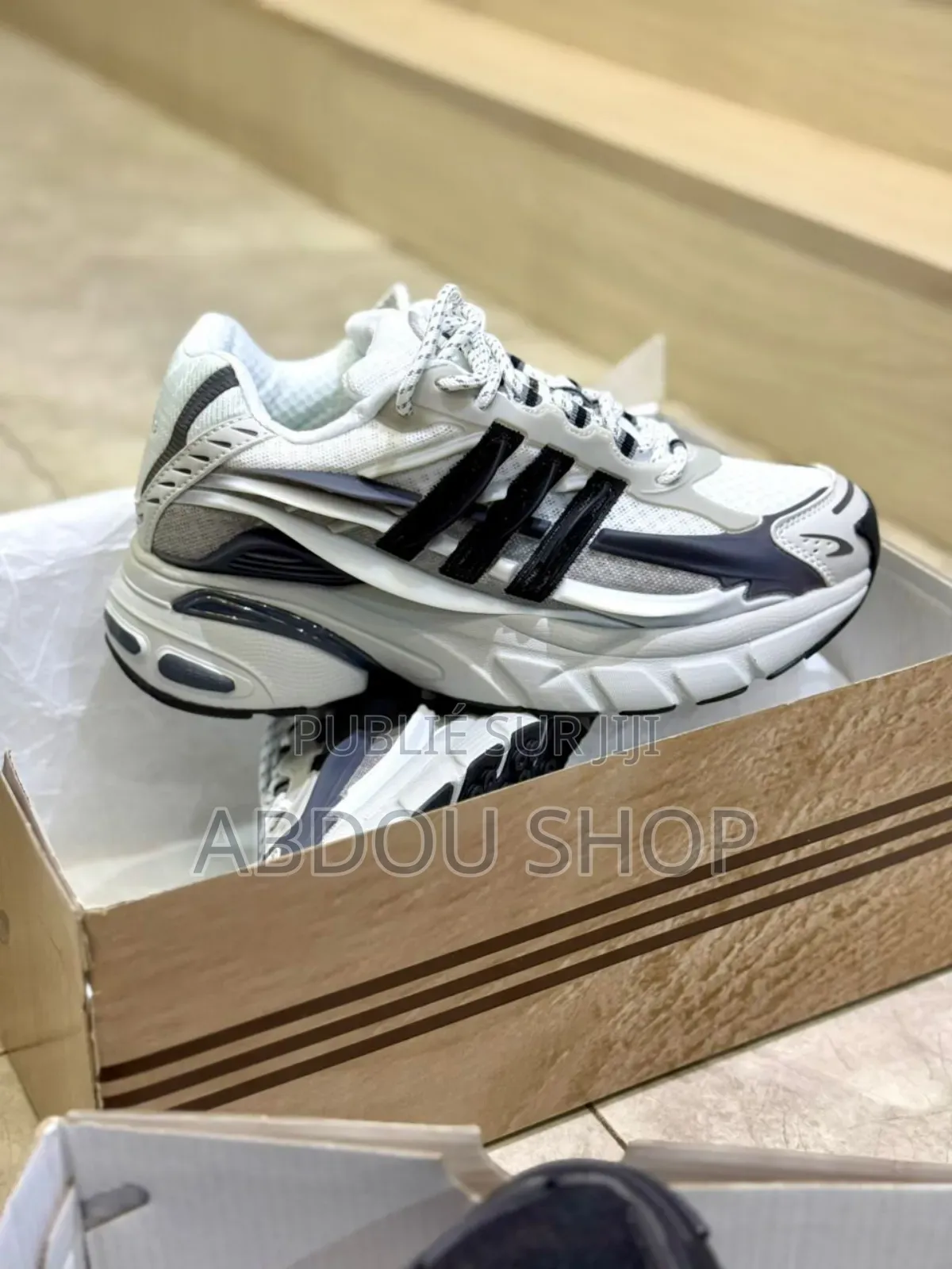 Chaussure Adidas Original Disponible