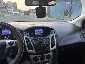 Ford Focus 2013 Gris