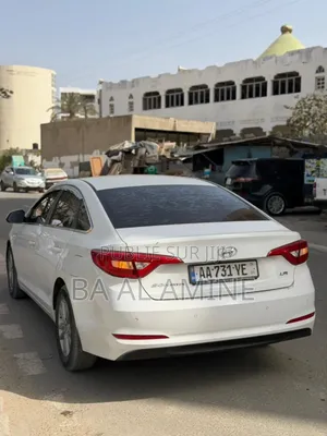 Hyundai Sonata Limited 2.0T Seban (2.0L 4cyl 6A) 2017 Blanc