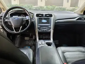 Ford Fusion 2017 Gris