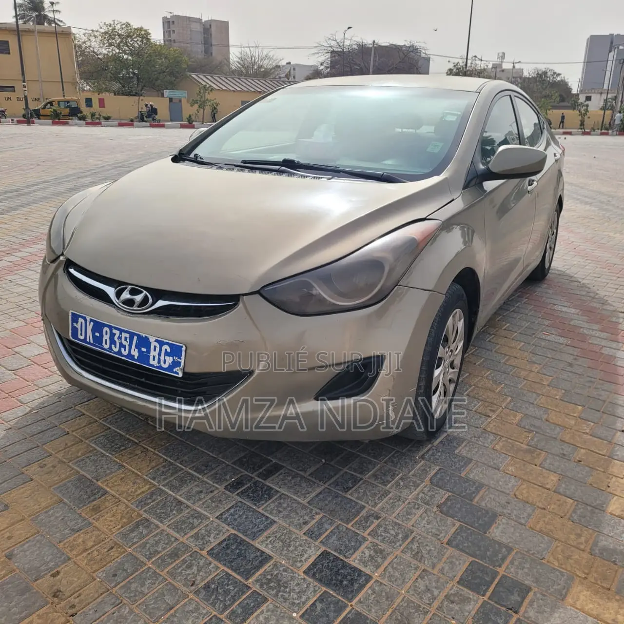 Hyundai Elantra 2012 Beige