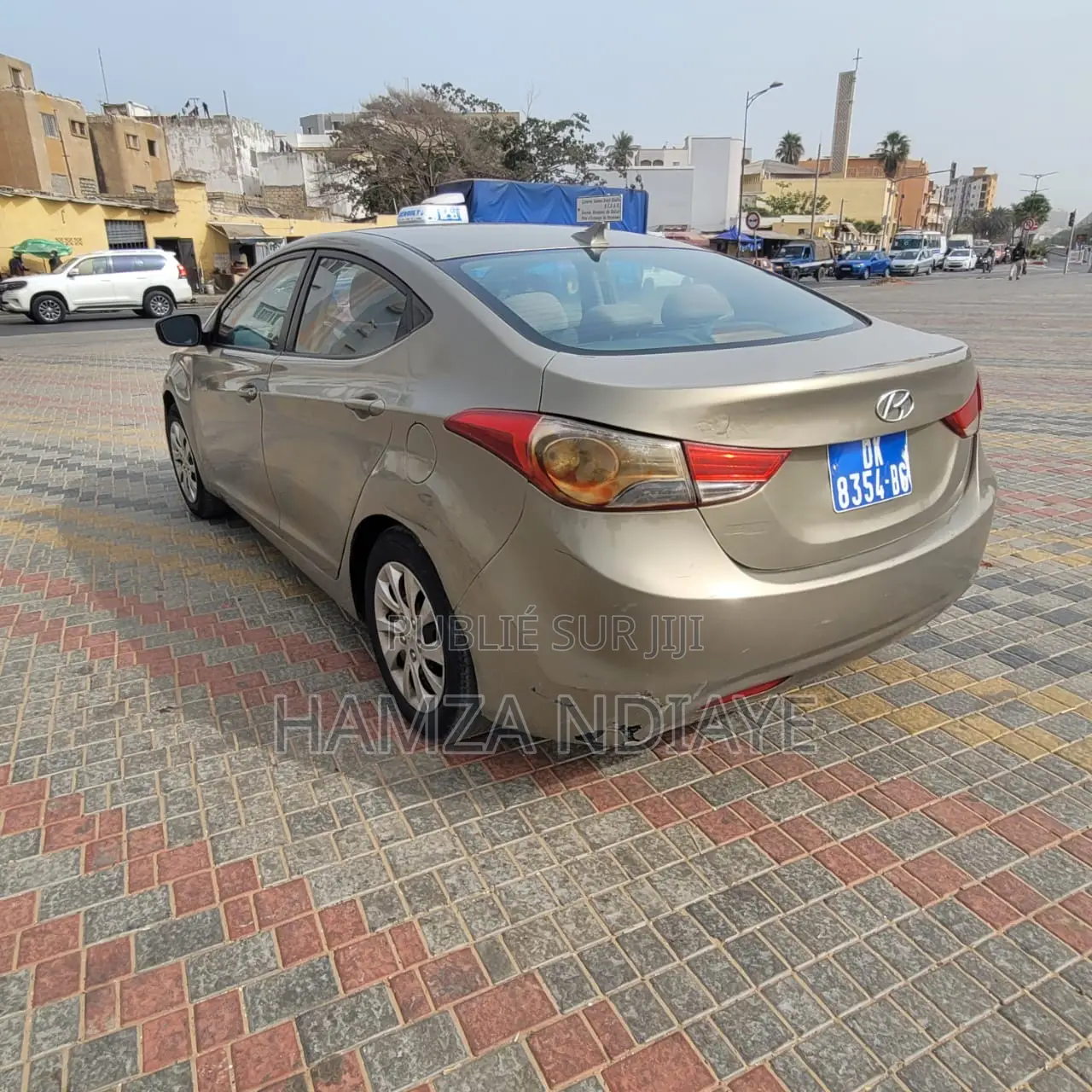 Hyundai Elantra 2012 Beige