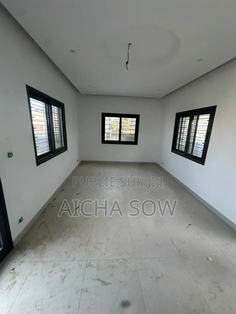À Vendre – Villa R+2 Moderne À Kounoune, Cité Air France