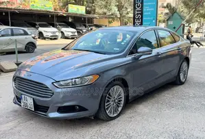 Ford Fusion 2014 Gris