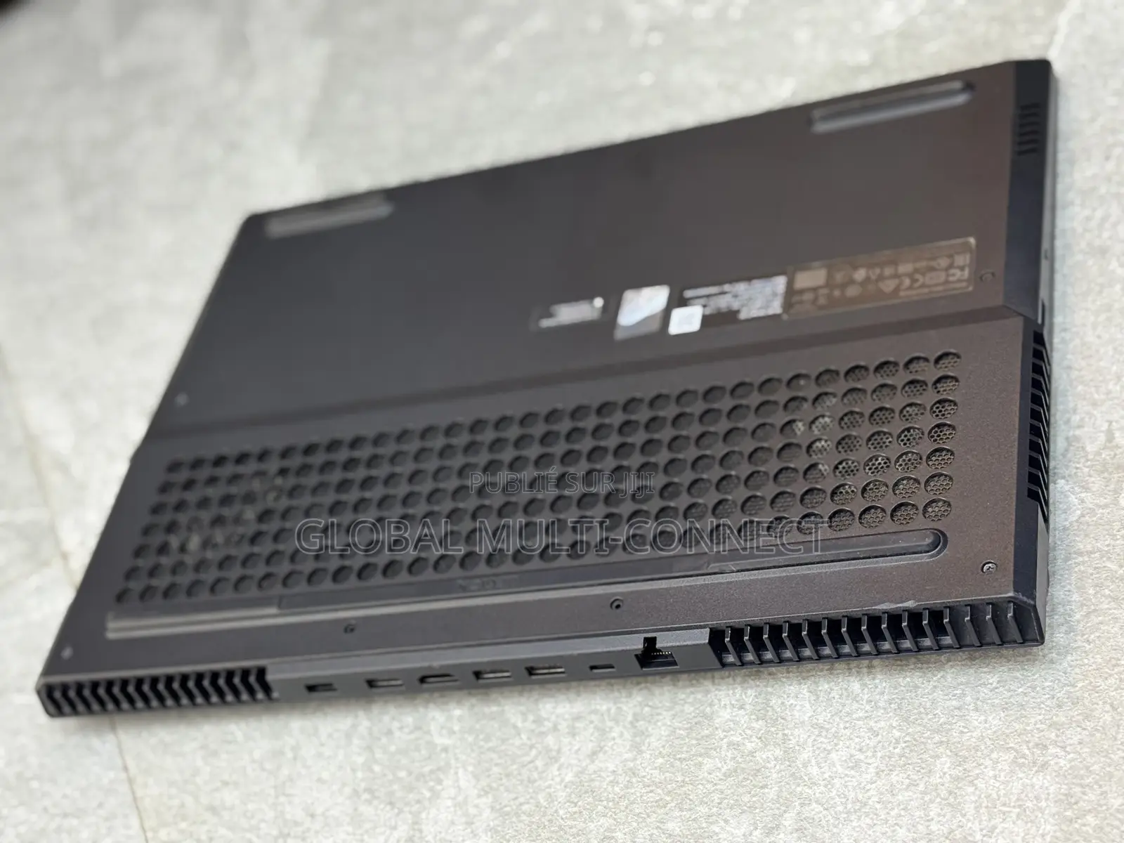 Nouveau Ordinateur portable Lenovo Legion 5 16GB AMD Ryzen 5 SSD 512GB