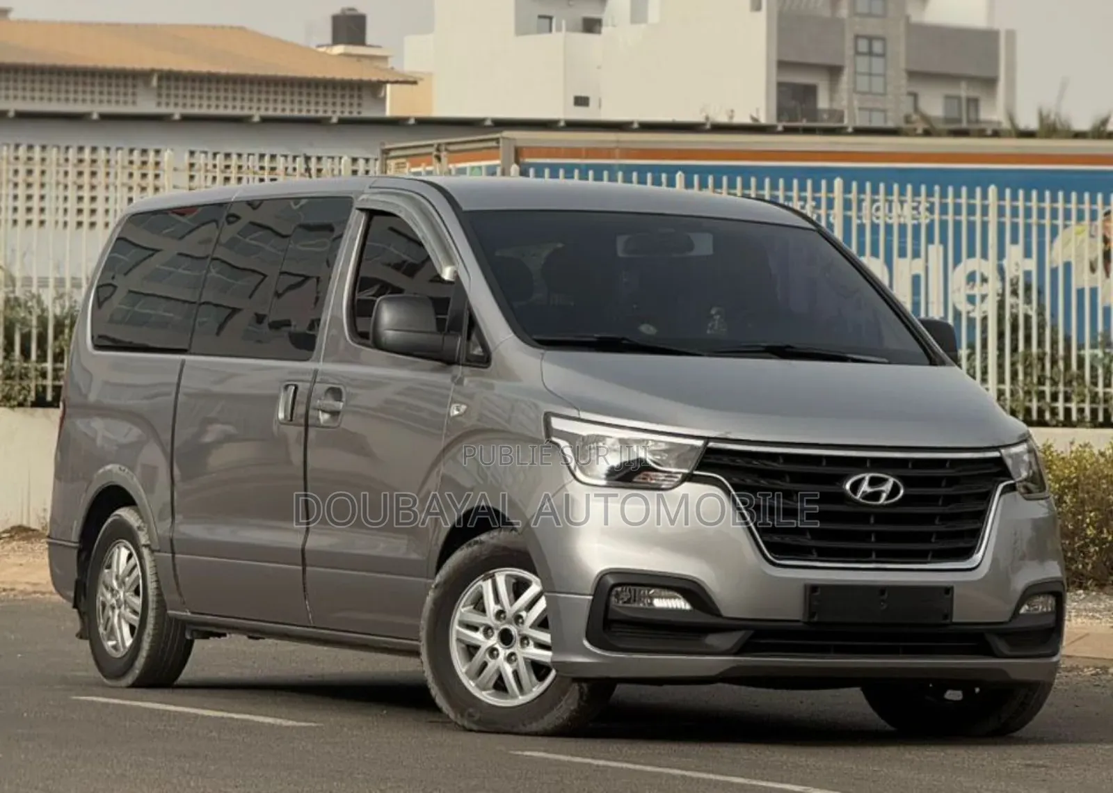 Hyundai Starex 2019 Gris