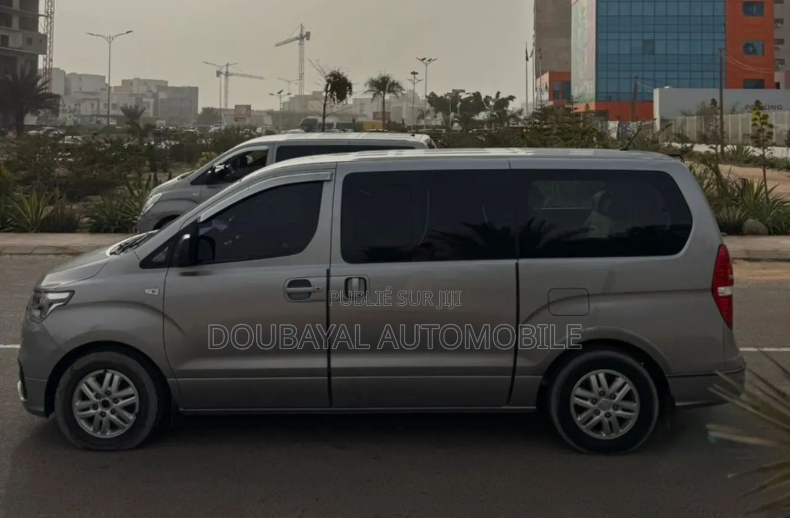 Hyundai Starex 2019 Gris