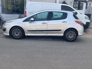 Peugeot 308 2013 Gris