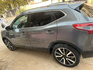 Nissan Qashqai 2016 Gris