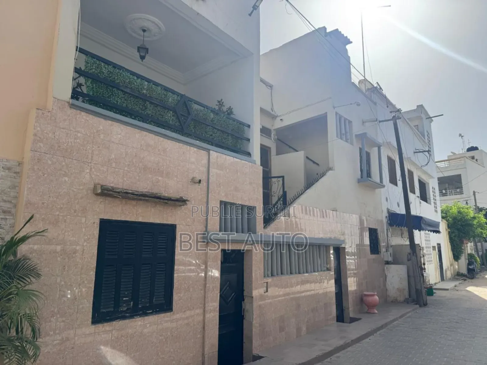 Villa À Vendre Au Sacré Cœur