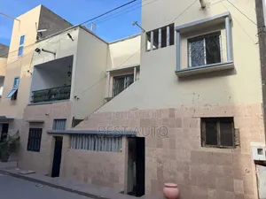 Villa À Vendre Au Sacré Cœur