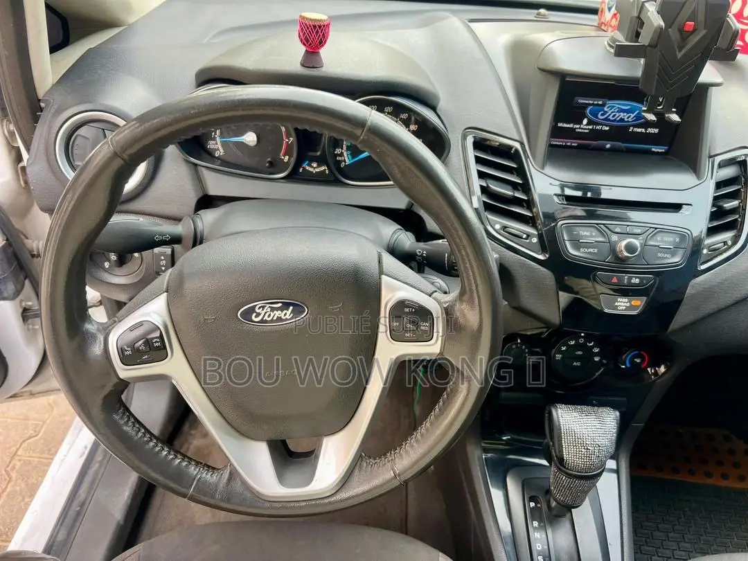 Ford Fiesta 2014 Blanc